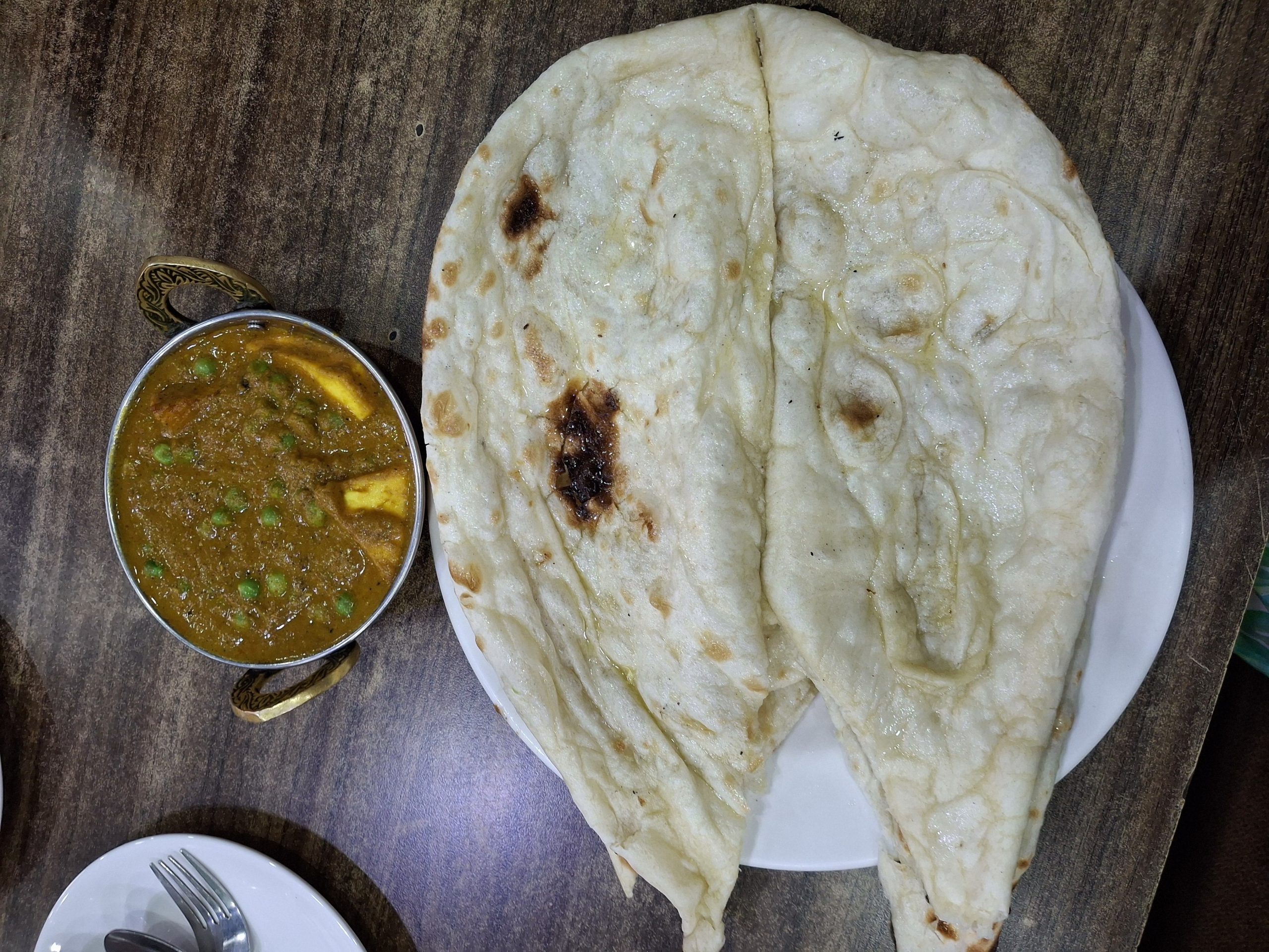 Butter Naan and Matar Paneer 